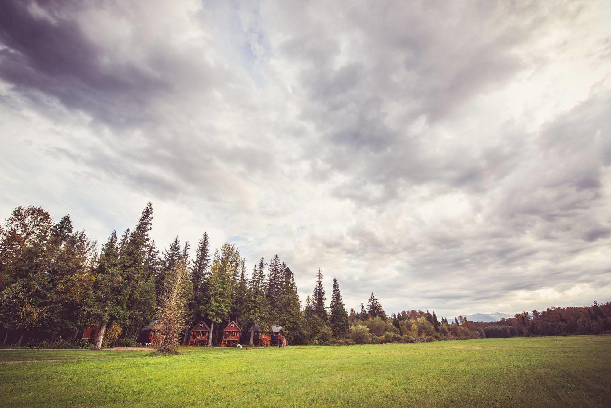 Hidden Acres Farm And Treehouse Resort Тірейс Екстер'єр фото