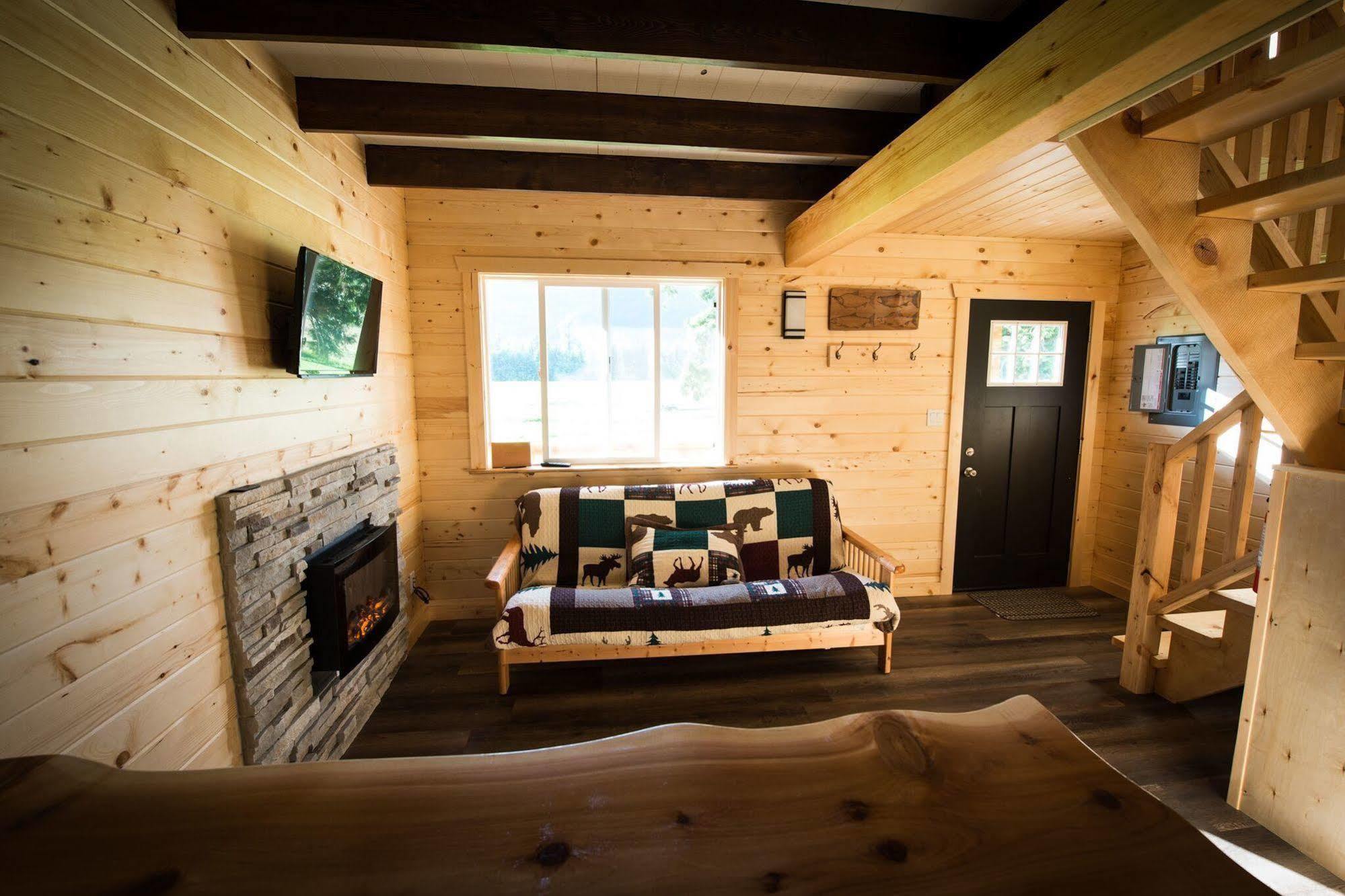 Hidden Acres Farm And Treehouse Resort Тірейс Екстер'єр фото